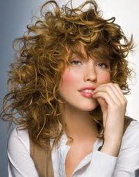 12 Cortes para Cabello Rizado - 1001 Consejos