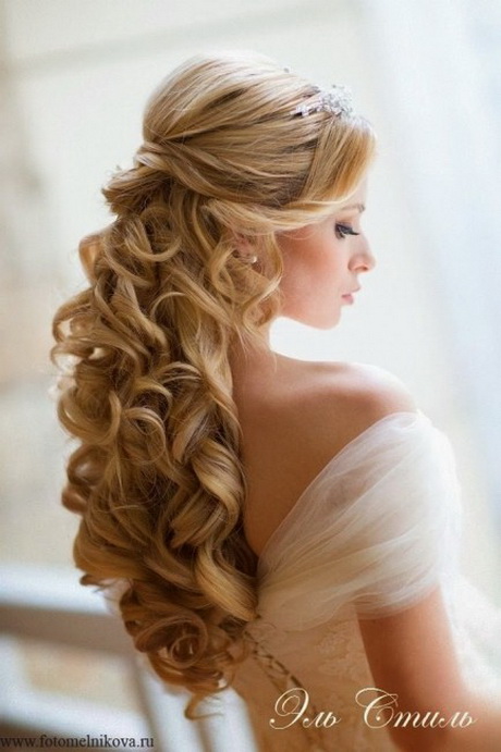 peinados-para-bodas-con-pelo-rizado-30-12 Peinados para bodas con pelo rizado