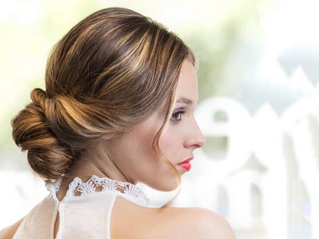 peinados-elegantes-para-novias-2019-30_15 Peinados elegantes para novias 2019