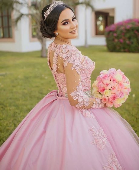 quinceaneras-2020-peinados-99 Quinceañeras 2020 peinados