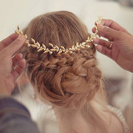 moos-para-bodas-con-trenzas-80_18 Moños para bodas con trenzas