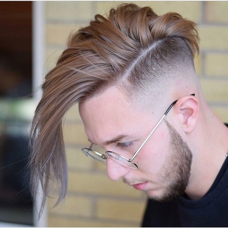 peinados-2019-hombre-pelo-largo-56_18 Peinados 2019 hombre pelo largo